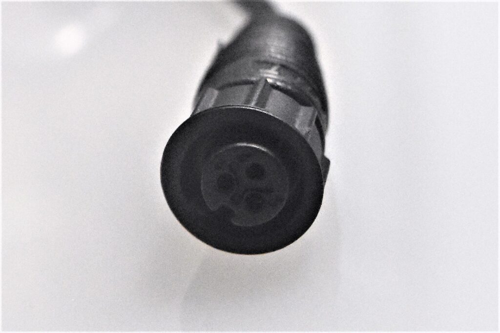 Female-Connector